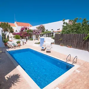 Guest house Rio Arade Algarve Manor House, Estombar